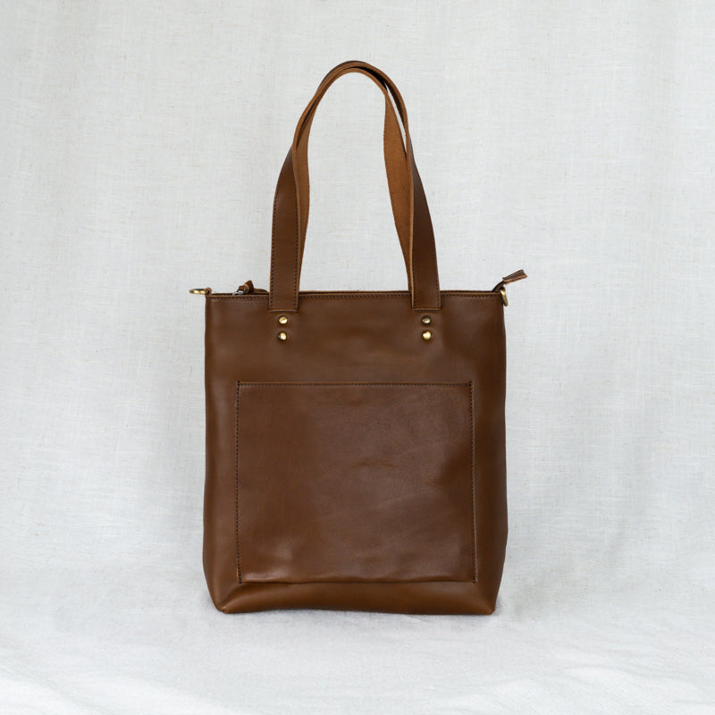 Elevate bucket tote in Chestnut